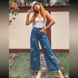 High Rise Waist Wide Leg Mom Frayed Hem Embroidered Butterfly Denim Jeans S 27 4